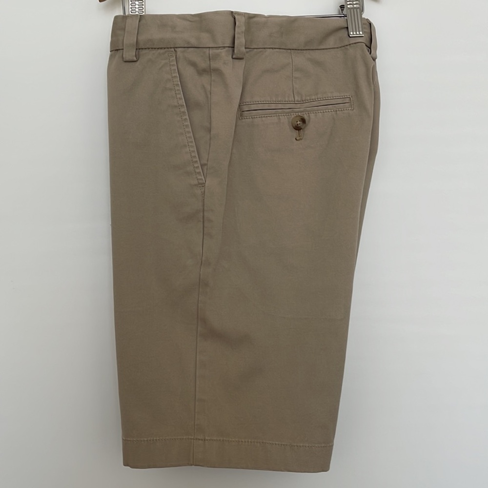 VINEYARD VINES Khaki Shorts - Picture 2 of 7